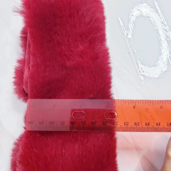 Chico’s Faux Fur Headband Holly Red Cold Weather Lined Cozy Soft - Picture 4 of 10